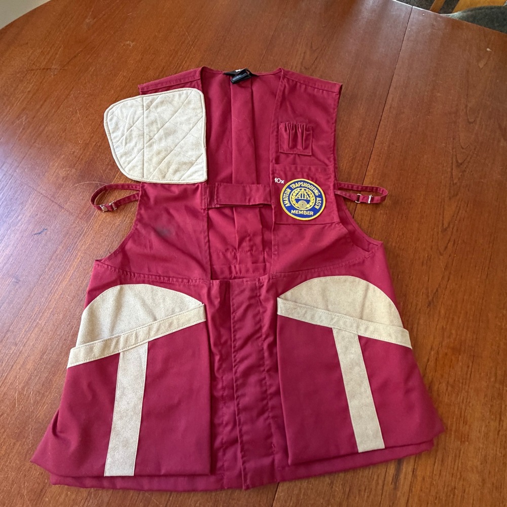 10x Trapshooting Shooting Vest Burgundy Sz M Regulate ATA Patch USA Hunting